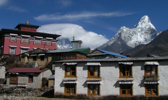 Glimpse of Everest trek