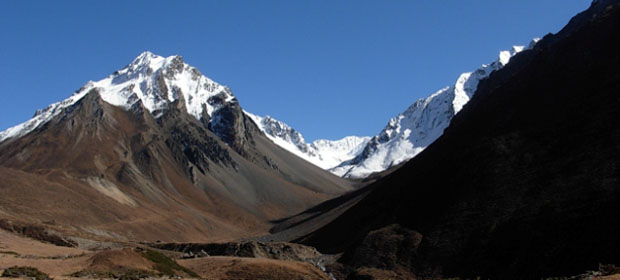 Tshum valley larkyala pass trek photo