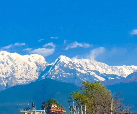 Scenic view of Annapurna Circuit trail and Thorong La Pass