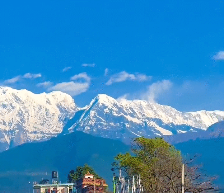 Scenic view of Annapurna Circuit trail and Thorong La Pass
